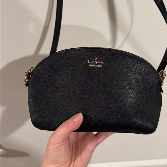 Kate Spade Perry Leather Small Dome Crossbody Black K8697 - Picture 3 of 9